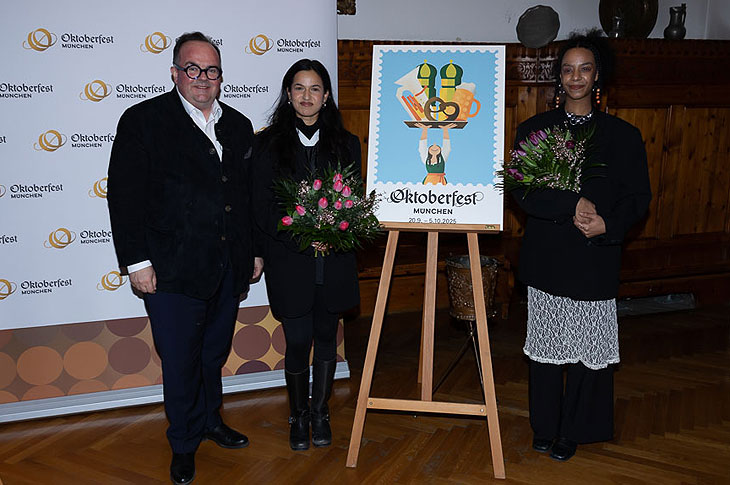 Oktoberfest-Plakatwettbewerb 2025: Amiera Harithas und Dinah-Charles Francis gestalteten das Wiesnplakat 2025 (©Foto: Stefan Rescher)